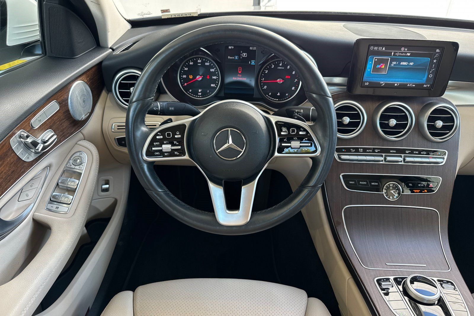 Used 2019 Mercedes-Benz C 300 4MATIC Sedan image 18
