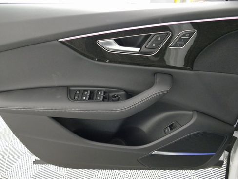 New 2026 Audi Q8 Premium Plus image 10