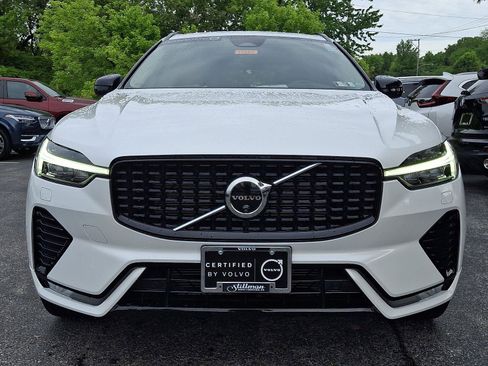 Certified 2024 Volvo XC60 B5 Plus w/ Climate Package AWD/4WD image 2