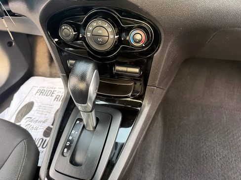Used 2014 Ford Fiesta SE w/ Equipment Group 201A image 23