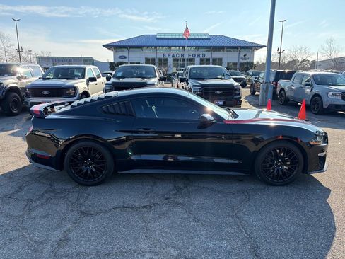 Used 2019 Ford Mustang GT Premium w/ GT Performance Package image 4