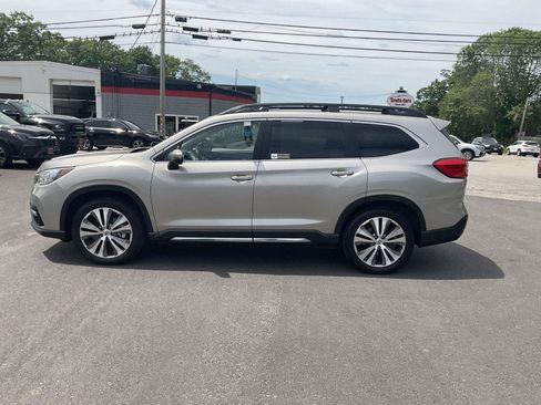 Used 2019 Subaru Ascent Limited AWD/4WD image 2