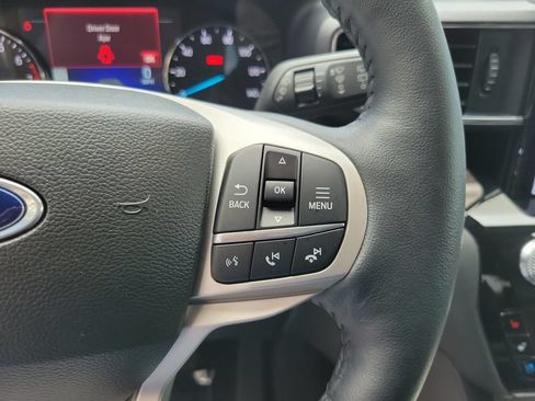 Certified 2023 Ford Explorer Limited w/ Limited Technology Package RWD image 25