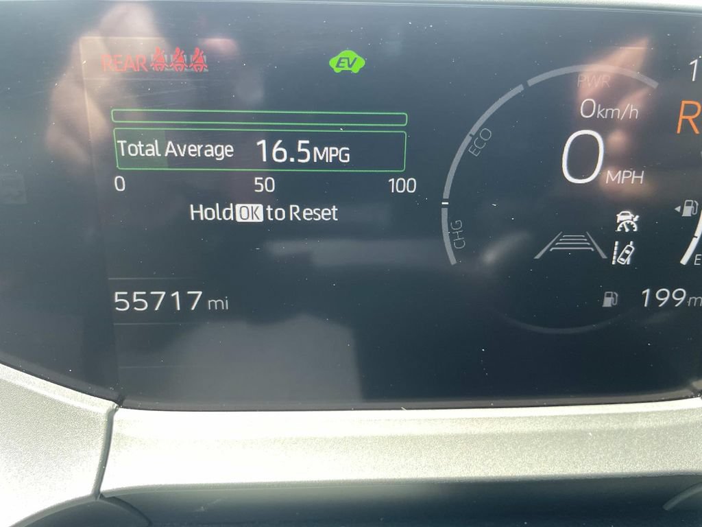 Used 2024 Toyota Prius XLE FWD image 38