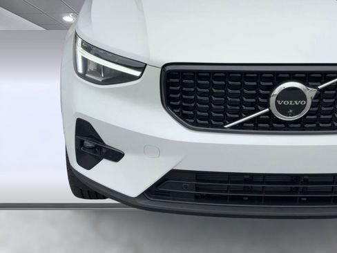 New 2026 Volvo XC40 B5 Plus w/ Climate Package image 28
