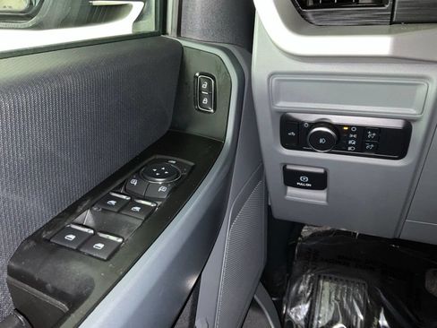 Used 2023 Ford F150 XLT AWD/4WD image 19