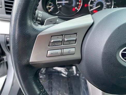 Used 2010 Subaru Outback 2.5i Premium image 19