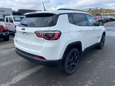 New 2026 Jeep Compass Latitude AWD/4WD image 3
