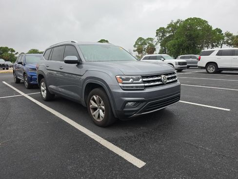 Used 2019 Volkswagen Atlas SE FWD image 2