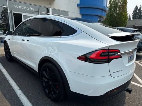 Used 2016 Tesla Model X Performance AWD/4WD image 3