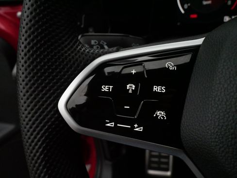 Used 2022 Volkswagen GTI SE image 26