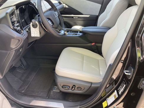 New 2026 Lexus TX 350 AWD image 13