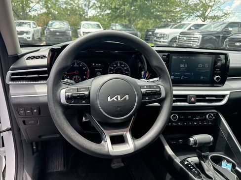 Used 2023 Kia K5 LXS FWD image 11