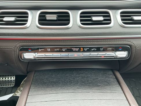 Used 2020 Mercedes-Benz GLS 580 4MATIC image 17