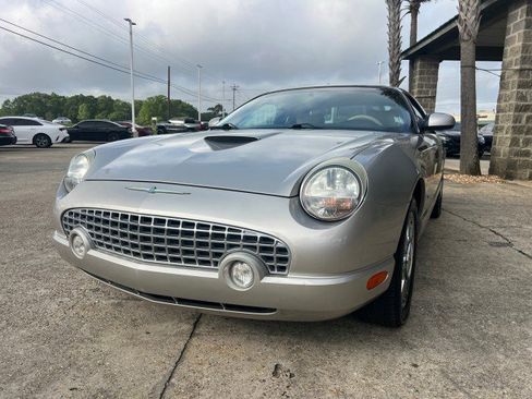 Used 2004 Ford Thunderbird image 12