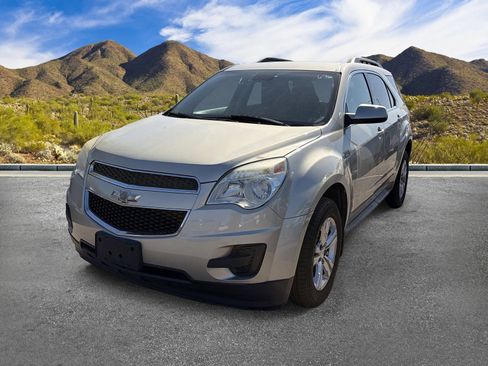 Used 2015 Chevrolet Equinox LT w/ Driver Convenience Package FWD image 2