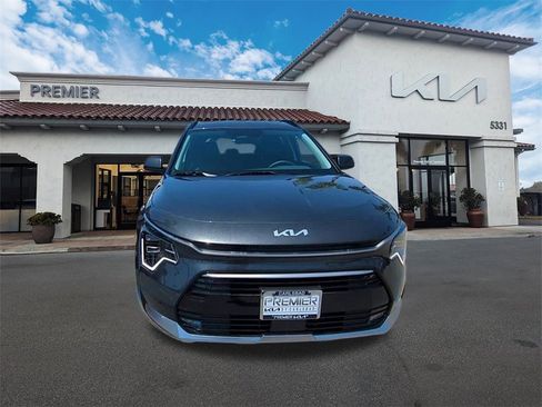 New 2025 Kia Niro SX Touring image 5