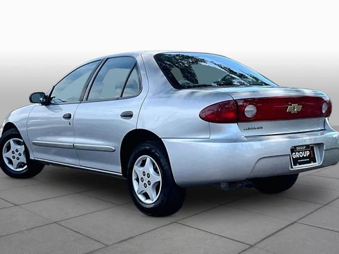 Used 2004 Chevrolet Cavalier Sedan w/ Preferred Equipment Group FWD image 11