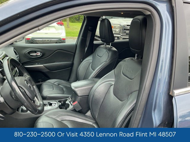 Used 2019 Jeep Cherokee Limited AWD/4WD image 13