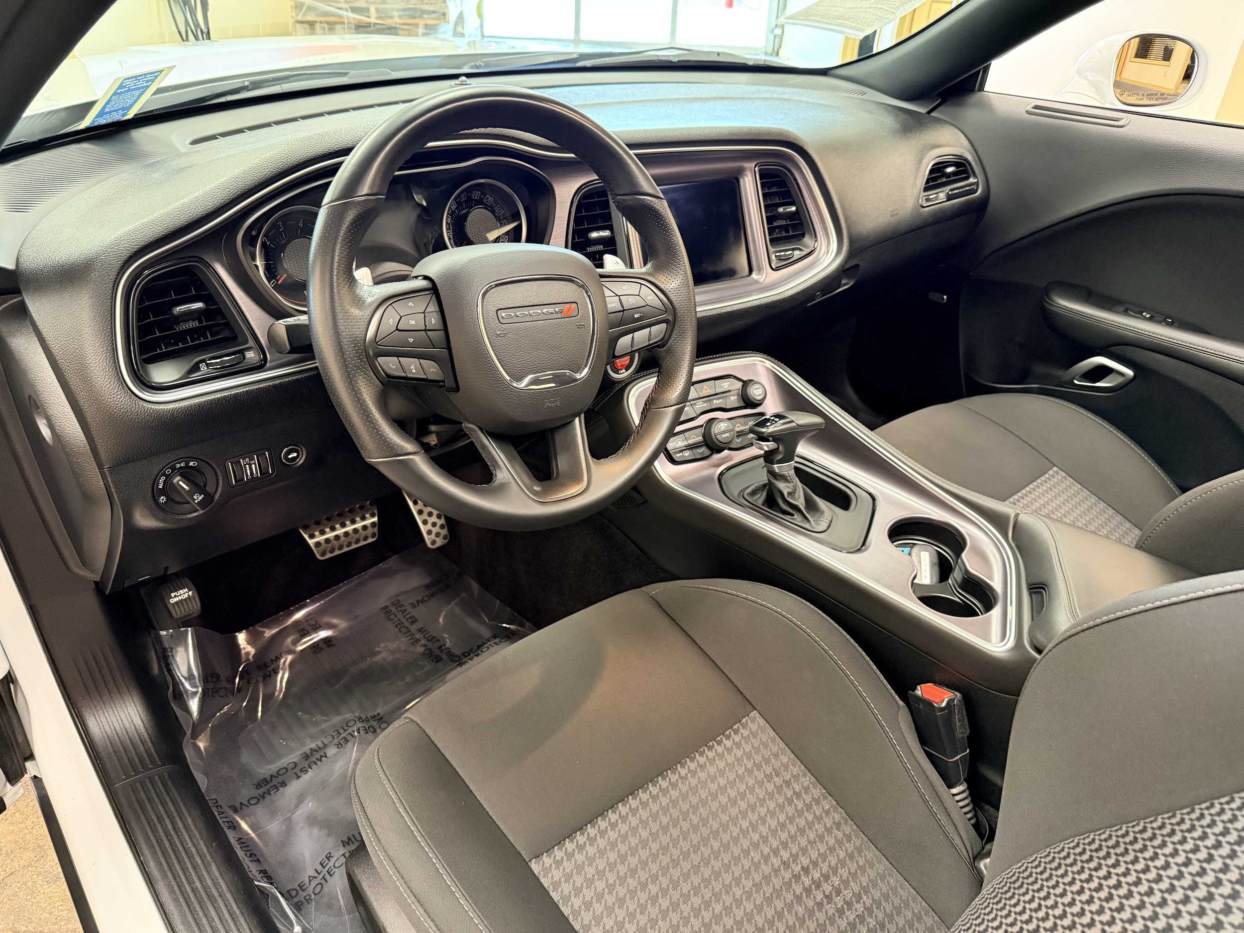 Used 2018 Dodge Challenger R/T Scat Pack w/ Dynamics Package RWD image 27