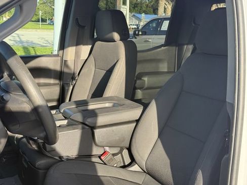 Used 2020 Chevrolet Silverado 1500 Custom w/ Custom Max Trailering Package AWD/4WD image 14
