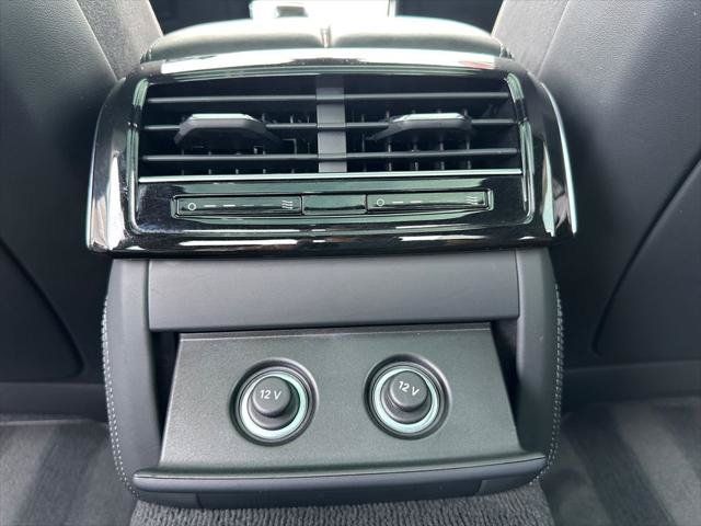 Certified 2023 Audi S8 AWD/4WD image 30