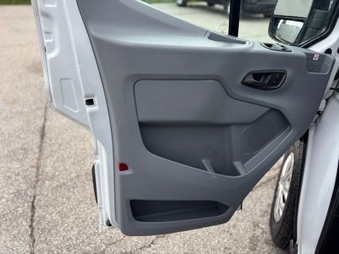 Used 2019 Ford Transit 350 XLT image 14