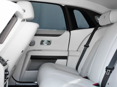 Used 2021 Rolls-Royce Ghost AWD/4WD image 26