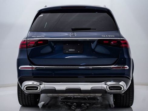 Used 2026 Mercedes-Benz Maybach GLS 600 4MATIC image 9