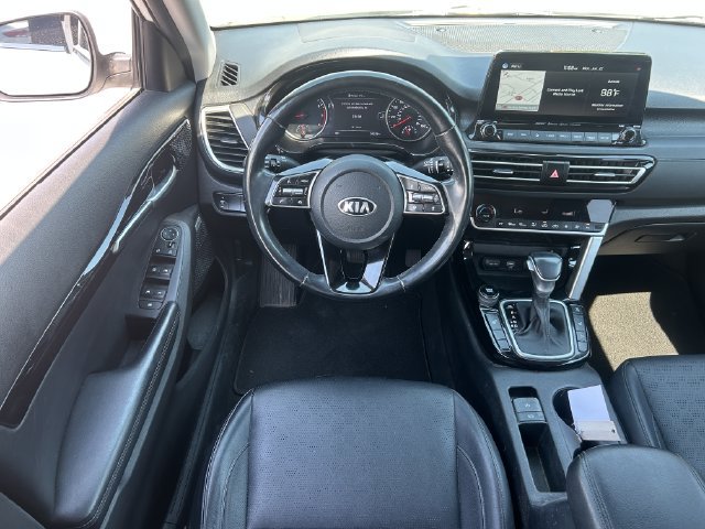 Used 2021 Kia Seltos SX w/ SX Sunroof Package AWD/4WD image 30