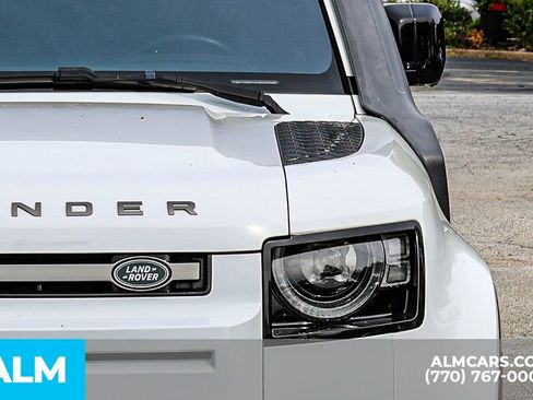 Used 2022 Land Rover Defender 110 X-Dynamic SE AWD/4WD image 15
