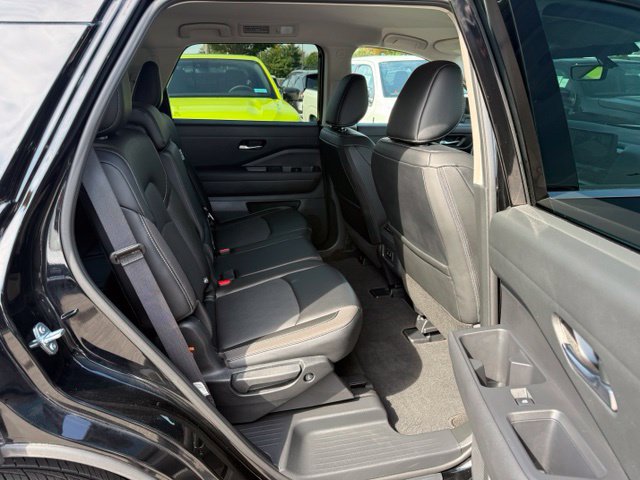 Certified 2026 Nissan Pathfinder SL AWD/4WD image 25
