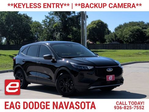 Used 2025 Ford Escape Active FWD image 1