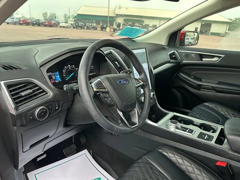 Used 2024 Ford Edge Titanium AWD/4WD image 12