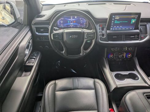 Used 2022 Chevrolet Suburban RST w/ Luxury Package RWD image 19