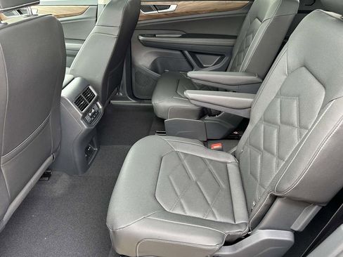 New 2026 Volkswagen Atlas SE AWD/4WD image 9