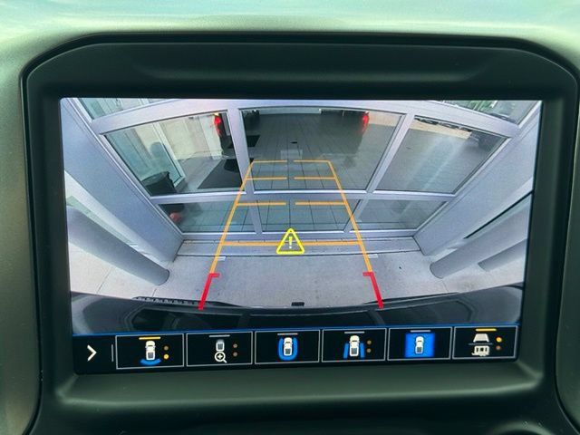 Used 2020 Chevrolet Silverado 1500 LTZ w/ LTZ Plus Package AWD/4WD image 4