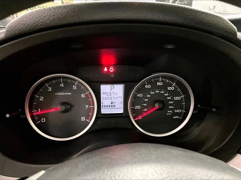 Used 2014 Subaru Forester 2.5i Premium w/ All-Weather Package image 25