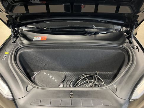 Used 2018 Tesla Model X 75D image 46