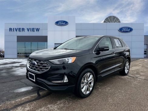 Certified 2022 Ford Edge Titanium image 3