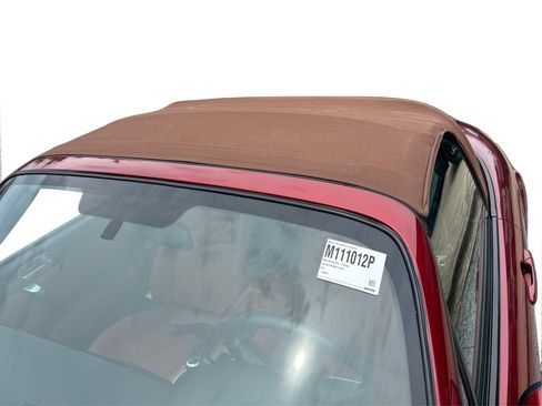 Used 2006 MAZDA MX-5 Miata Grand Touring RWD image 11