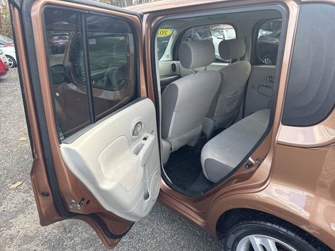 Used 2011 Nissan Cube 1.8 SL w/ Interior Designer Pkg FWD image 40