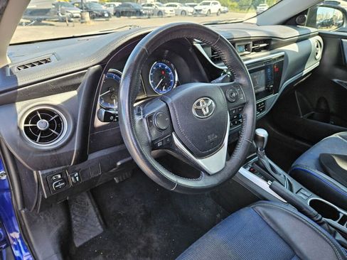 Used 2018 Toyota Corolla SE FWD image 9
