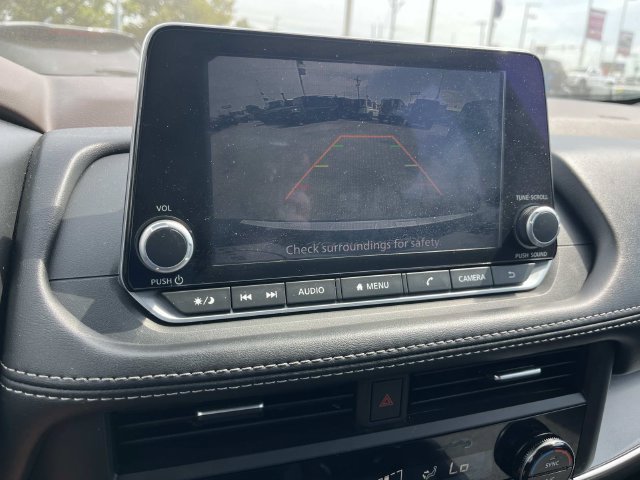 Used 2023 Nissan Rogue SV AWD/4WD image 37