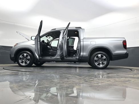Used 2017 Honda Ridgeline RTL-E image 36