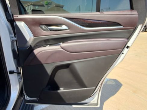 Used 2023 Cadillac Escalade Sport Platinum AWD/4WD image 27