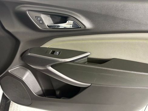 Used 2026 Chevrolet Trax ACTIV w/ Sunroof Package image 12