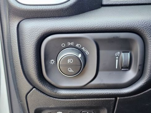 New 2026 RAM 1500 Big Horn w/ Night Edition AWD/4WD image 19