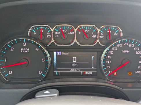 Used 2018 Chevrolet Silverado 1500 LT w/ All Star Edition RWD image 28