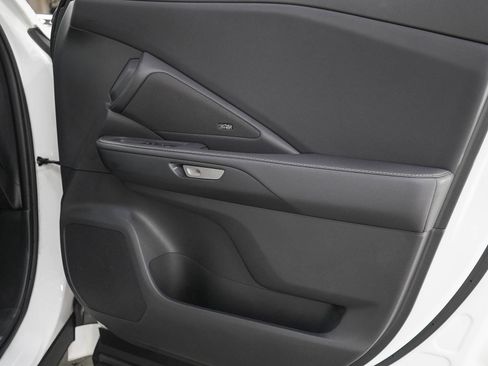 Used 2024 Lexus TX 500h AWD image 9